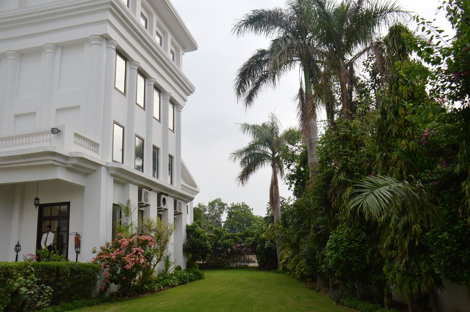 Photo of Combining royal living with vintage cars, this hotel is redefining hospitality in Rajasthan 3/3 by Khursheed Dinshaw