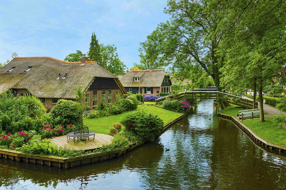 Giethoorn Village, Venice of the Netherlands - Writm