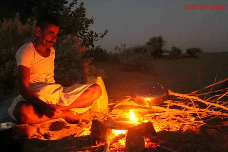 Photo of Ever slept in open sky in desert?? by Rishi Narayanan