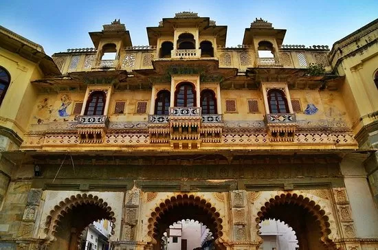Photo of Bagore Ki Haveli Museum, Udaipur, Rajasthan, India by Kiran Kumnoor (Little Detours)