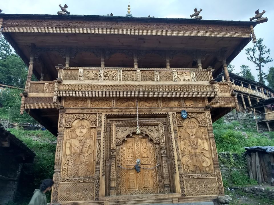 Photo of Jhaka Road, Sewa, Himachal Pradesh, India by Kiran Kumnoor (Little Detours)