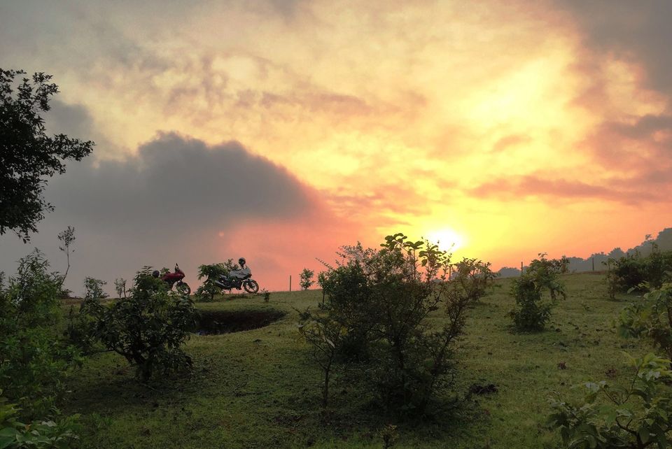 Photo of Bheemana Eri Gudda, Nilkund, Karnataka, India by Wanderlust On Wheel