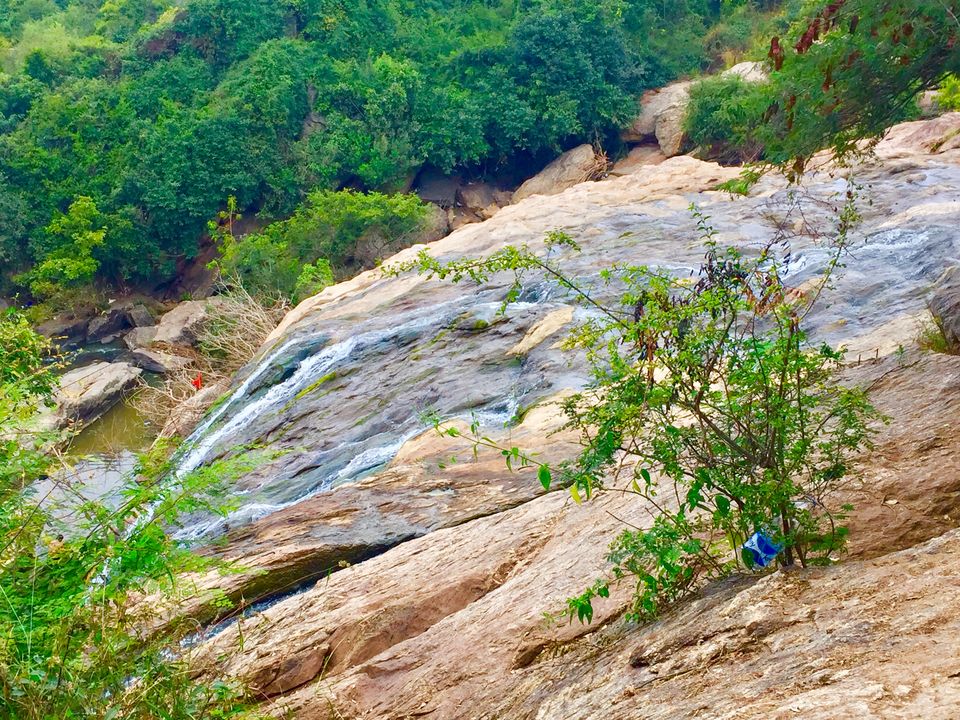 Photo of TK FALLS | THOTTIKALLU FALLS | 35 KMS FROM BANGALORE | OFF-ROAD & TREKKING FUN 3/6 by Wanderlust On Wheel