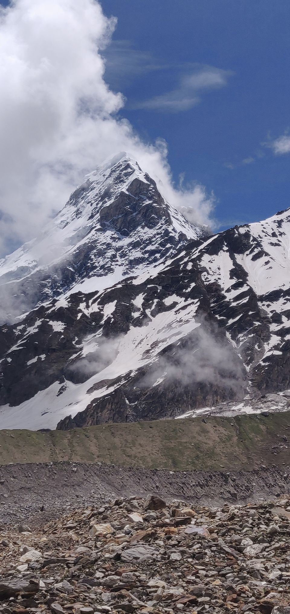 Photo of Trek to the lake of truth and path of heaven. by Akshay Parashar