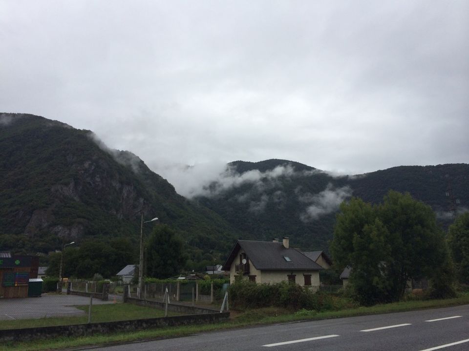 Photo of Luchon 4/10 by Colin Chaplin