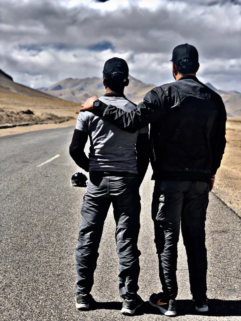 Photo of Kashmir to Kanyakumari Road trip on bikes || Royal Enfield Classic by Ajay