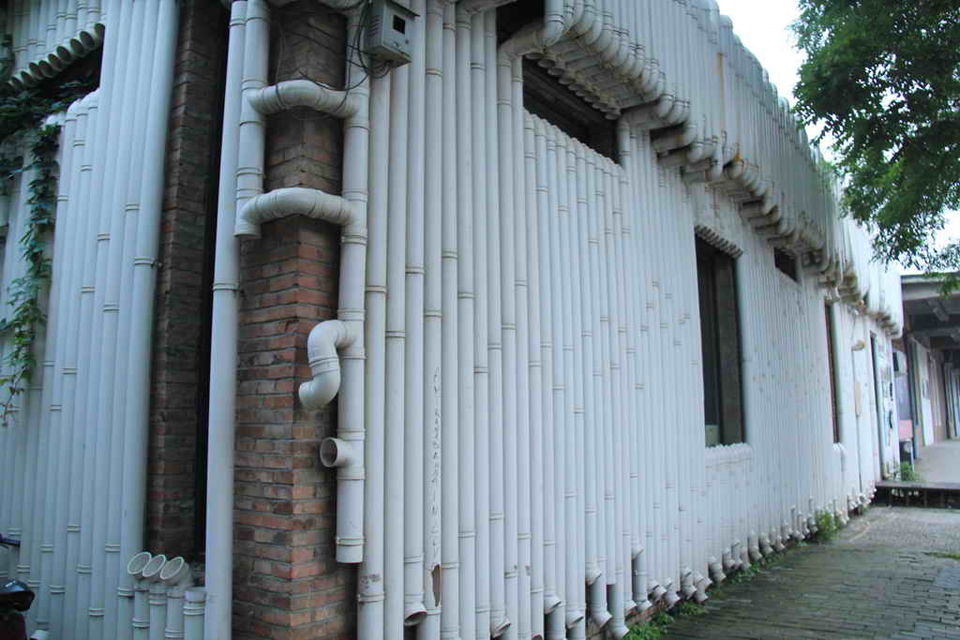 Photo of 798 Art Cafe, Jiuxianqiao Road, Districtul Chaoyang, Beijing, China by WikiBeijing