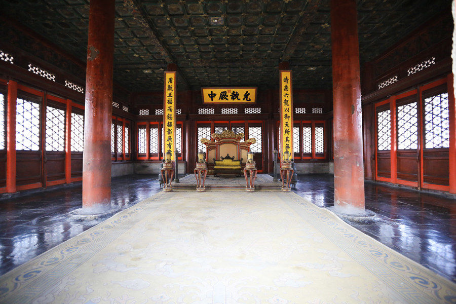 Photo of Beijing Private Day Tour: Great Wall at Mutianyu+Tiananmen Sqaure+Forbidden City 3/20 by WikiBeijing