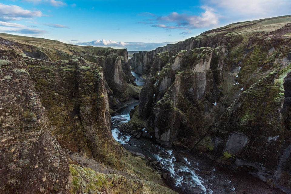 Photo of Fjaðrárgljúfur, Iceland by Devansh Dhar