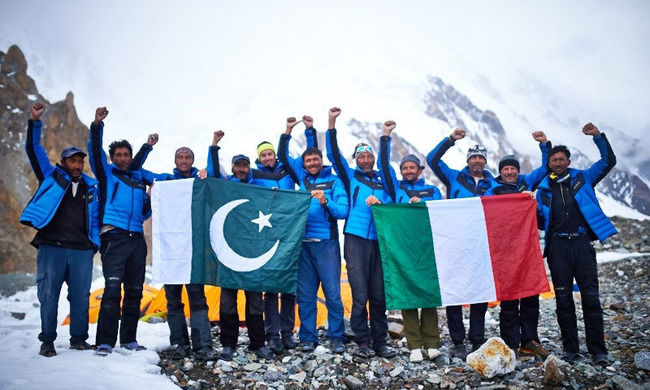 Photo of This Documentary Shows That Glory Of Climbing The World's Second Highest Mountain Comes At A Price. by Disha Kapkoti