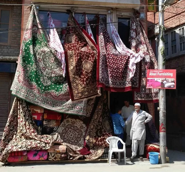 Photo of People of Kashmir Showed Me That Srinagar Tourist Places Are More Than Just Dal Lake and Shikaras by Disha Kapkoti