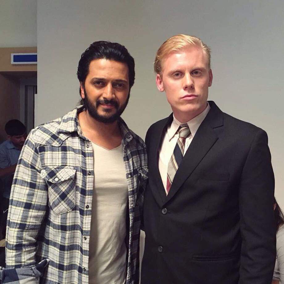 Photo of 2 Foreigners In Bollywood And The Discovery Of Mumbai In Style: Here's Their Story 7/10 by Disha Kapkoti