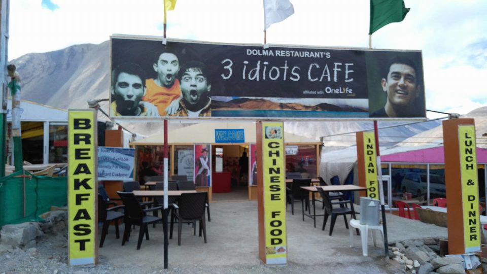 Photo of '3 Idiots' Has Brought A Bunch Of Idiots To Pangong Lake And We Really Need To Talk About It by Disha Kapkoti