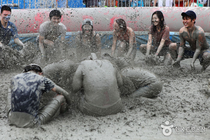 Photo of The Countdown Begins To The Dirtiest Festival In The World Happening This July. by Disha Kapkoti