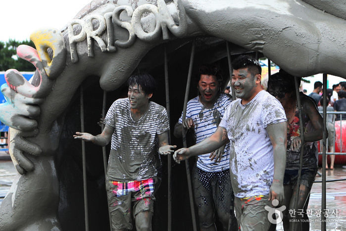 Photo of The Countdown Begins To The Dirtiest Festival In The World Happening This July. by Disha Kapkoti