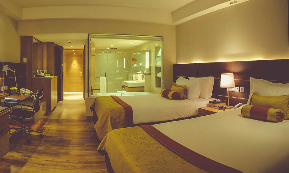 Photo of How I Ditched A Budget Hotel For A 5-Star In Delhi, For No Extra Money 2/6 by Disha Kapkoti