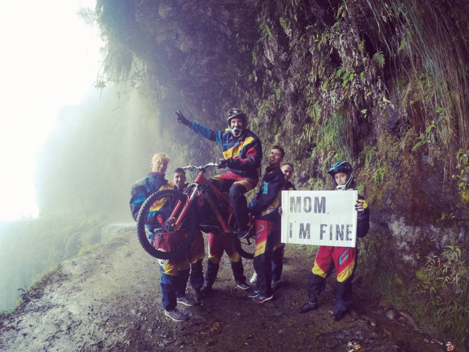 Photo of This Traveller's Message To His Mom From Around The World Made Him An Instagram Celebrity 5/12 by Disha Kapkoti