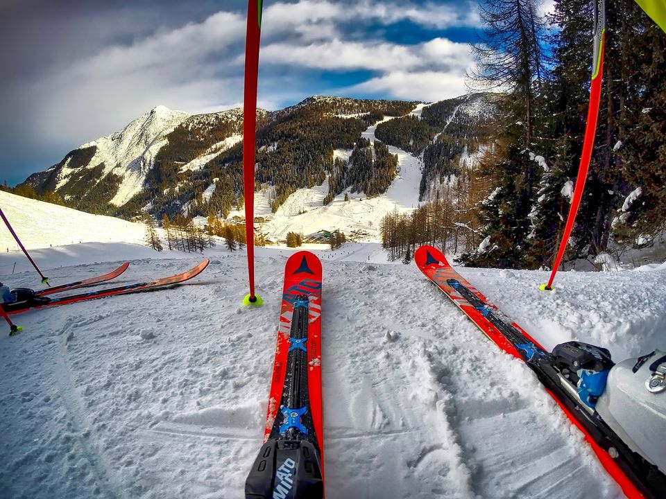 Photo of Skiing in India: Top 6 Skiing Destinations In India 1/1 by Disha Kapkoti