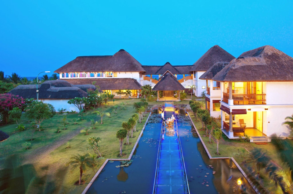 Photo of Five-Star Hotels At Amazing Holiday Destinations That You Can Get For Half The Price 3/20 by Disha Kapkoti