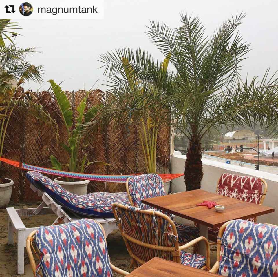 Photo of This Goa-Inspired Beach Shack In Delhi Is Offering Chilled King's Beer For Just ₹99 2/4 by Disha Kapkoti