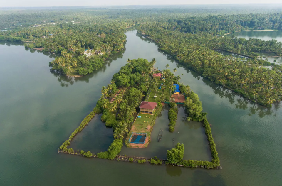Photo of 12 Breathtaking Private Islands You Can Own For A Night On Your Next Vacation 1/24 by Disha Kapkoti