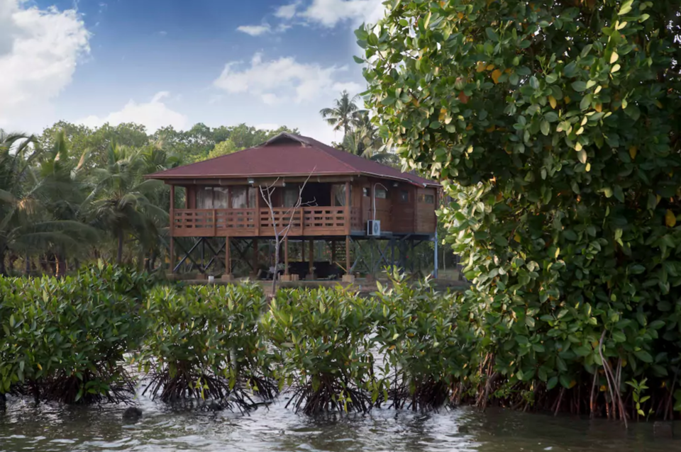 Photo of 12 Breathtaking Private Islands You Can Own For A Night On Your Next Vacation 2/24 by Disha Kapkoti
