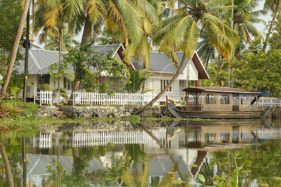 Photo of 12 Breathtaking Private Islands You Can Own For A Night On Your Next Vacation 5/24 by Disha Kapkoti