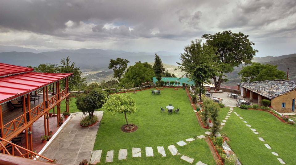 Photo of Chevron Eco Lodge, Kausani, Uttarakhand, India by Disha Kapkoti