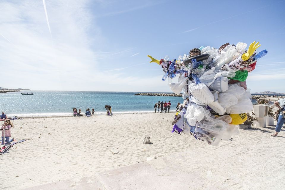 Photo of Frequently Used Bits of Plastic That Are Turning Our Favourite Destinations Into Plastic Graveyards 5/5 by Disha Kapkoti