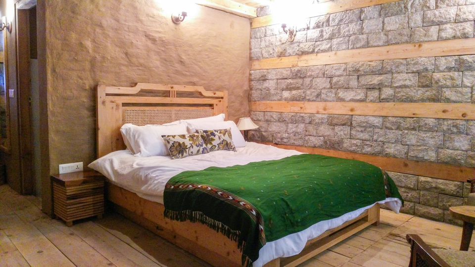 Photo of This Tirthan Valley Homestay, Sitting In The Midst Of A Deodar Forest, Should Be Your Next Getaway by Disha Kapkoti