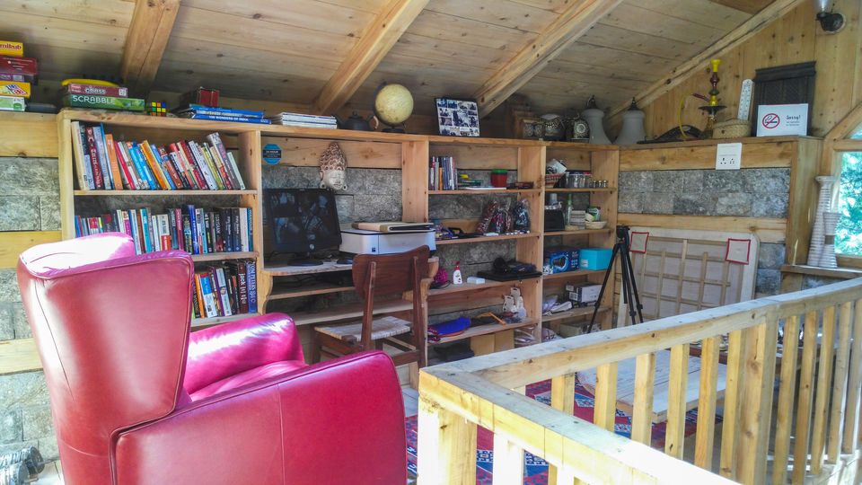 Photo of This Tirthan Valley Homestay, Sitting In The Midst Of A Deodar Forest, Should Be Your Next Getaway by Disha Kapkoti