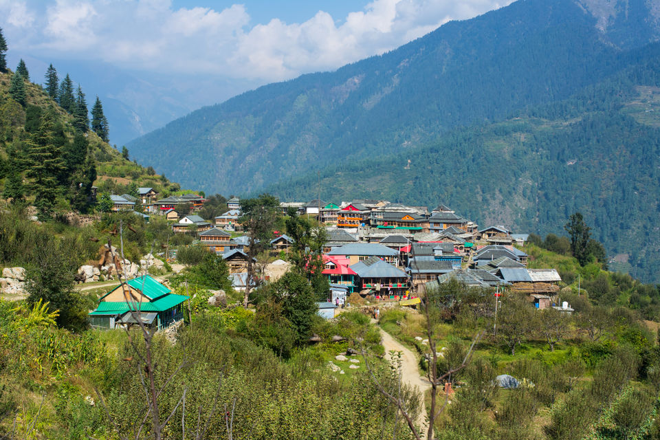 Photo of Tucked In Tirthan Valley, There's A Gorgeous Heritage Village That No One Knows About by Disha Kapkoti