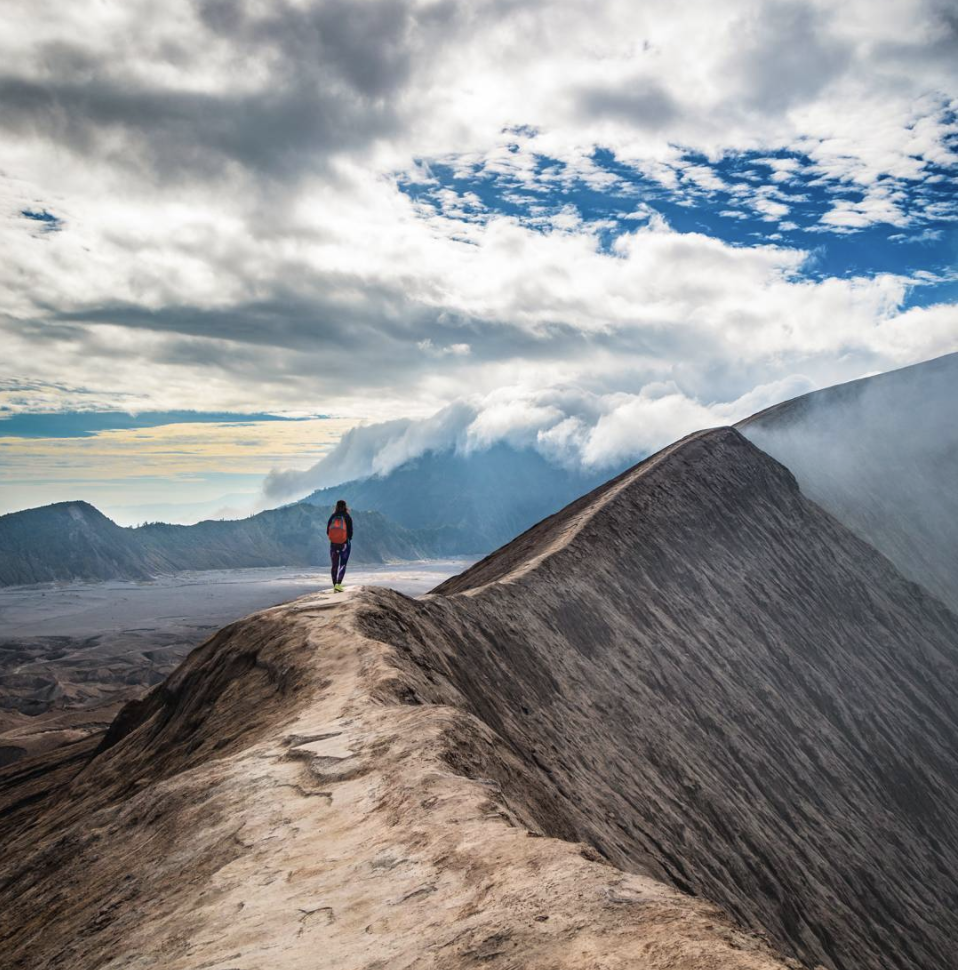 Photo of How Full-Time Travel Is Actually A Full-Time Job Unless You're A Millionaire 5/11 by Disha Kapkoti