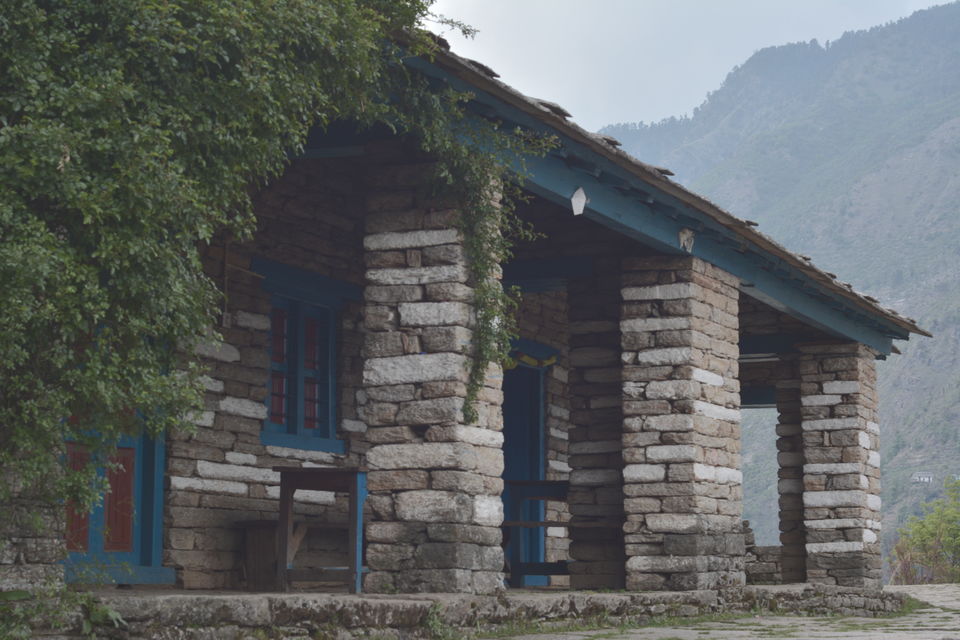 Photo of Art Attack At This Village in Uttarakhand Left It Transformed and How! by Disha Kapkoti