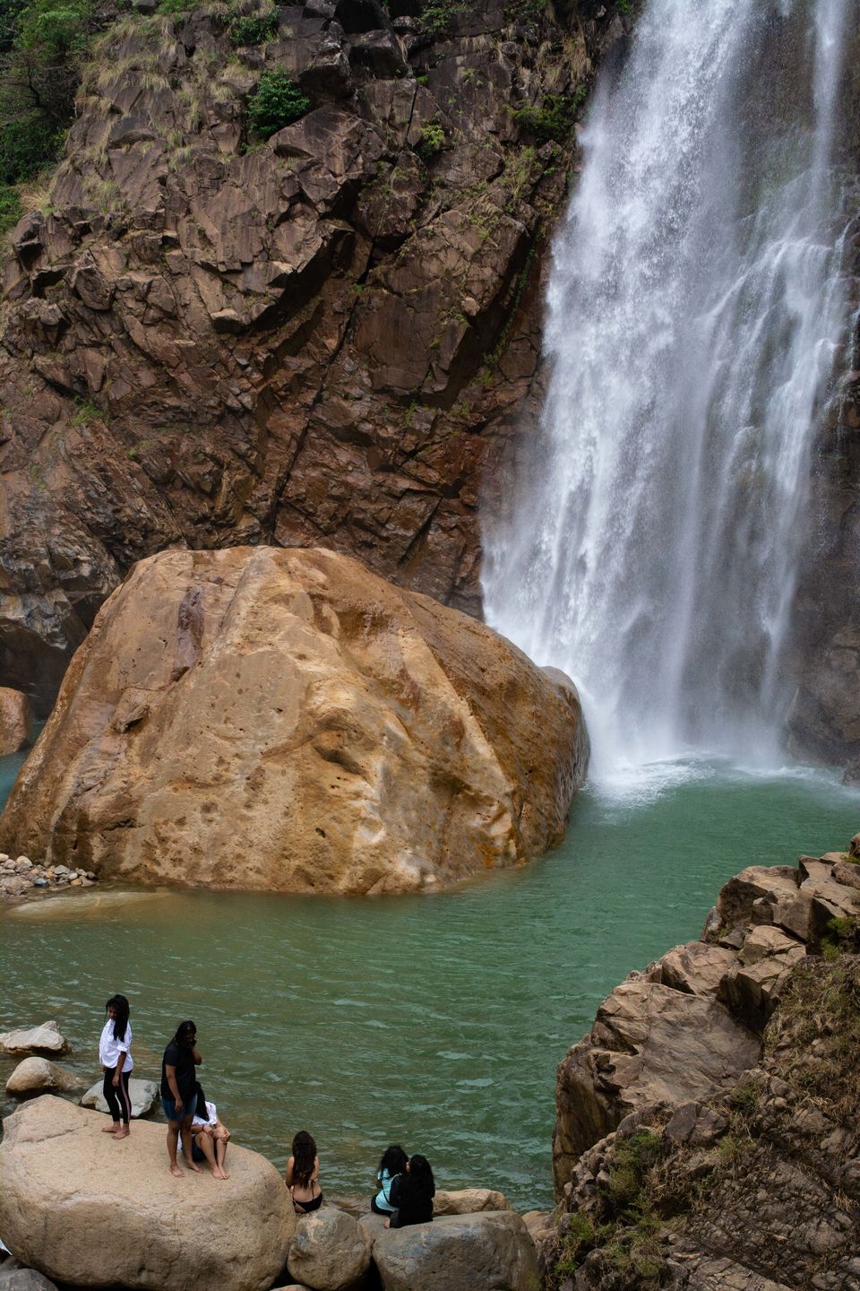 Photo of The Stunning Rainbow Falls in Meghalaya Is Straight out of Paradise 1/2 by Disha Kapkoti