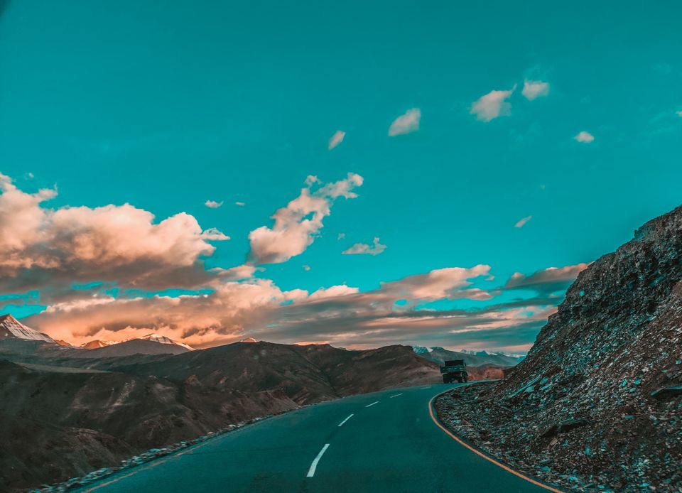 Photo of Manali - Leh 10 days itinerary Most Panaromic Road Trip! by Travel the World in Style