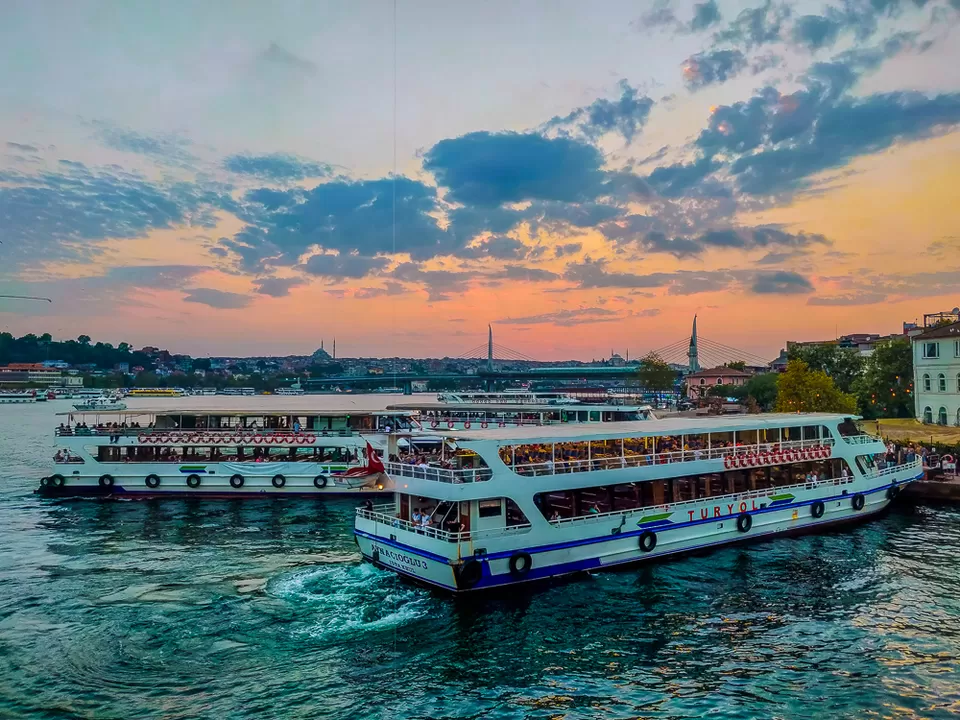 Photo of Kemankeş Karamustafa Paşa Mahallesi, Galata Bridge, Galata Köprüsü, Beyoğlu/Istanbul, Turkey by Shreyabond | Travel in Style