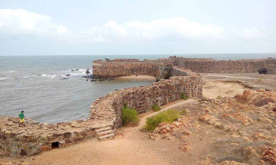 Photo of Sindhudurg Fort, Maharashtra, India by Nicole Ferreira