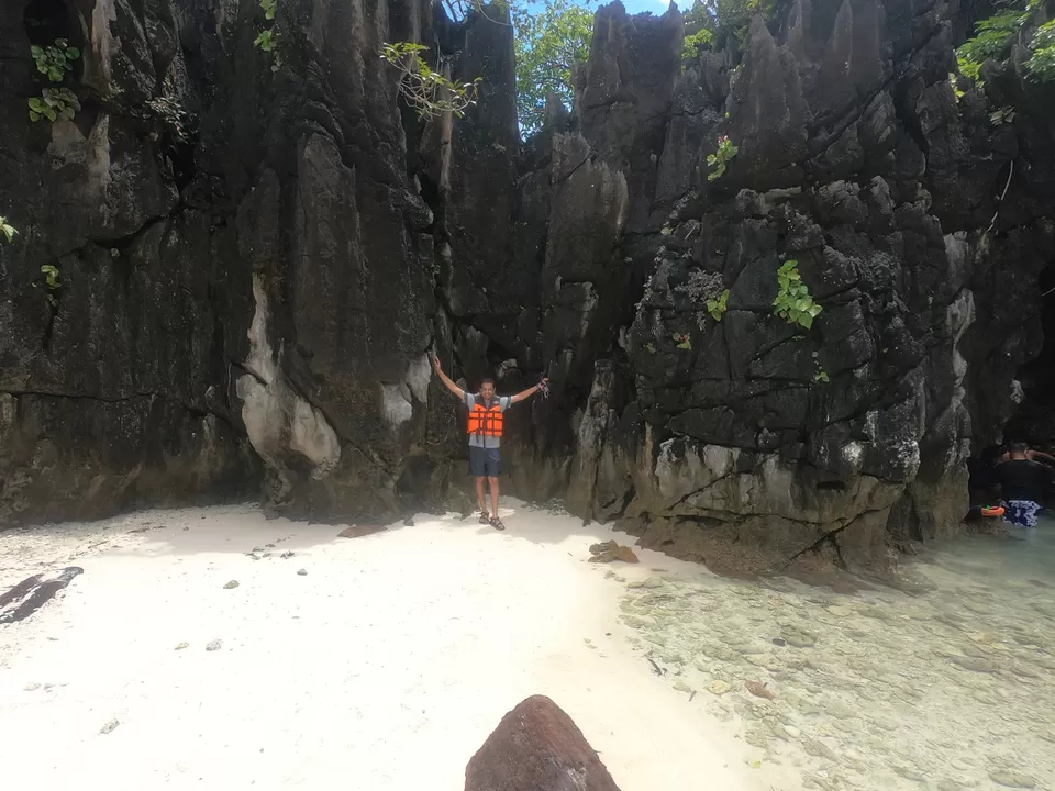 Photo of Secret Beach, El Nido, Palawan, Philippines by Venkatesh Nayak