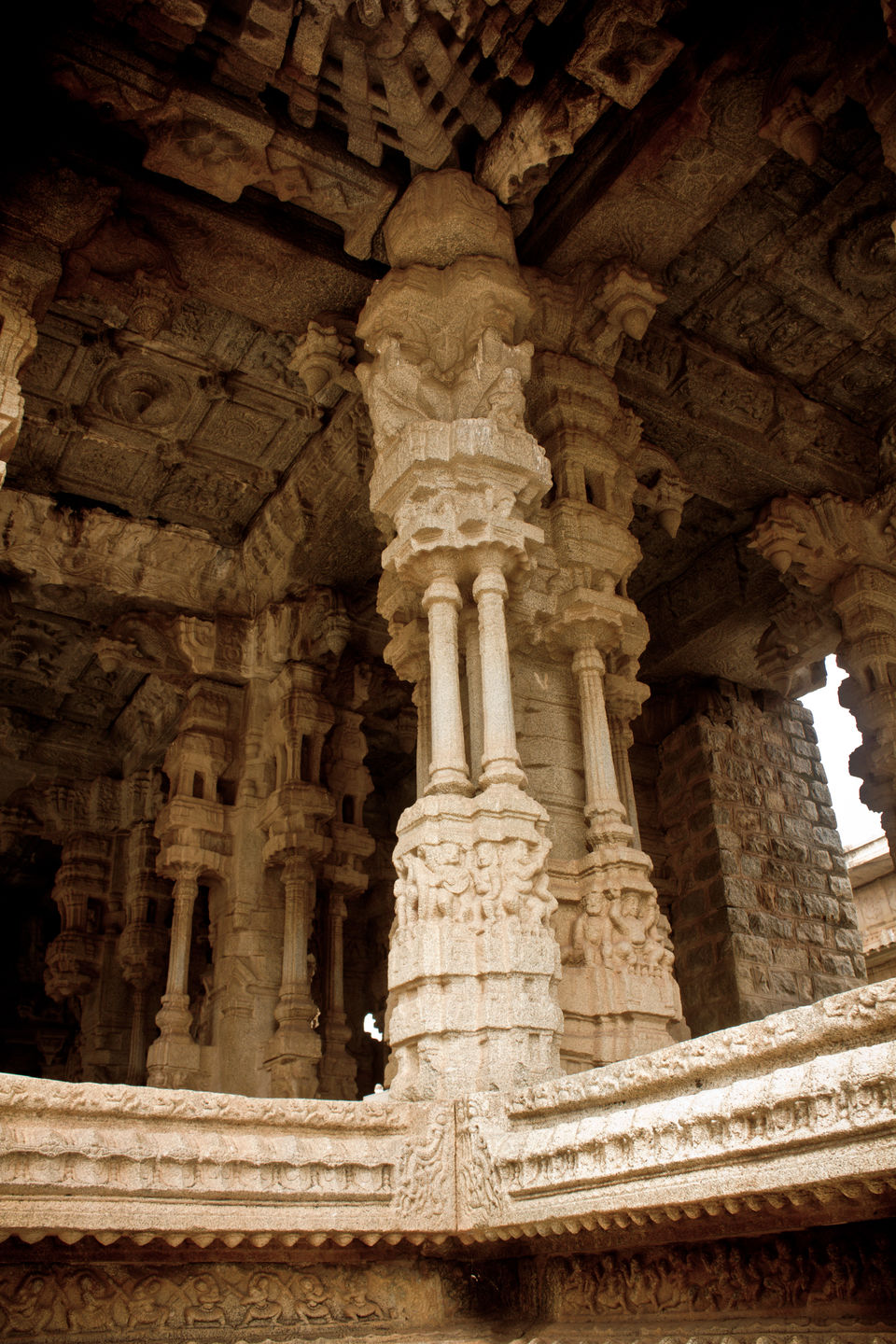 Photo of Ruins of Hampi, Karnataka 3/17 by arunvlogger