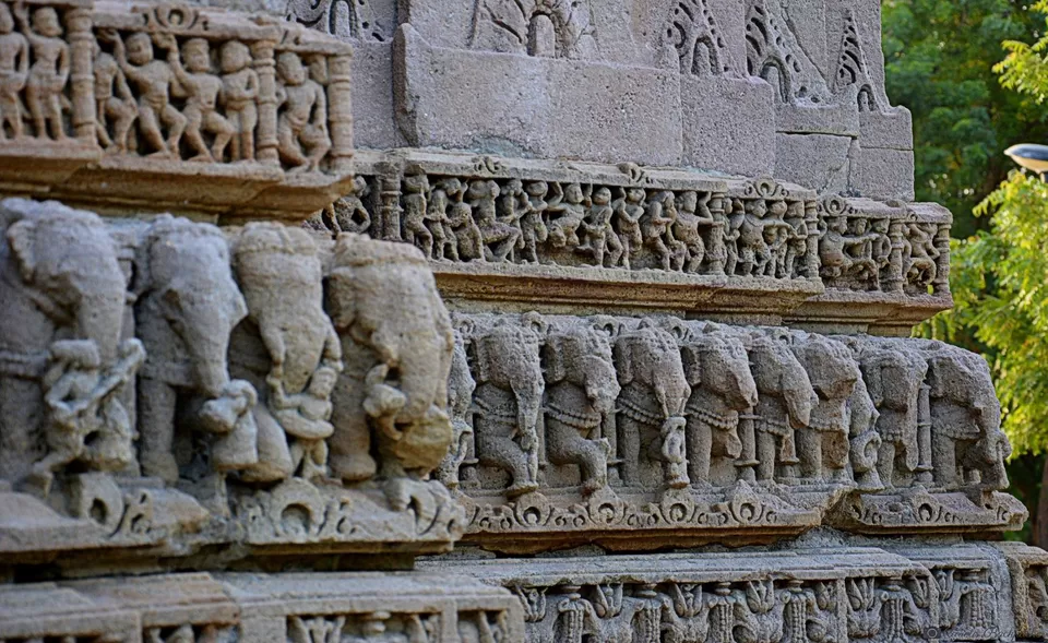 Photo of Modhera Sun Temple, Modhera, Gujarat, India by Jegan Somu (motowanderer)