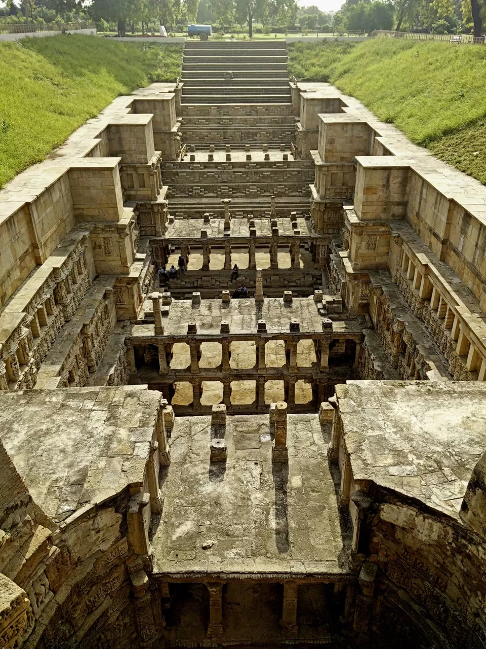 Photo of Rani Ki Vav, Patan, Gujarat, India by Jegan Somu (motowanderer)