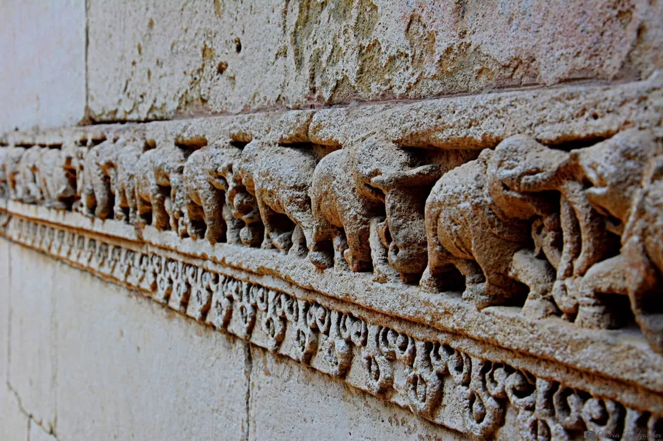 Photo of Adalaj Stepwell, Adalaj, Gujarat, India by Jegan Somu (motowanderer)