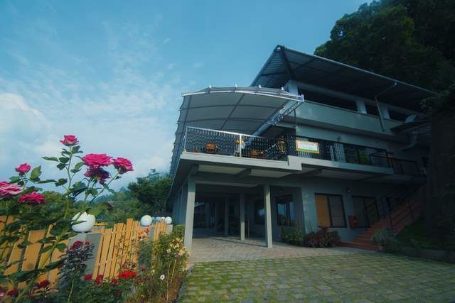 Photo of Create Memorable Moments In Hotels In Munnar, Kerala! 1/1 by dhiraj pardhi