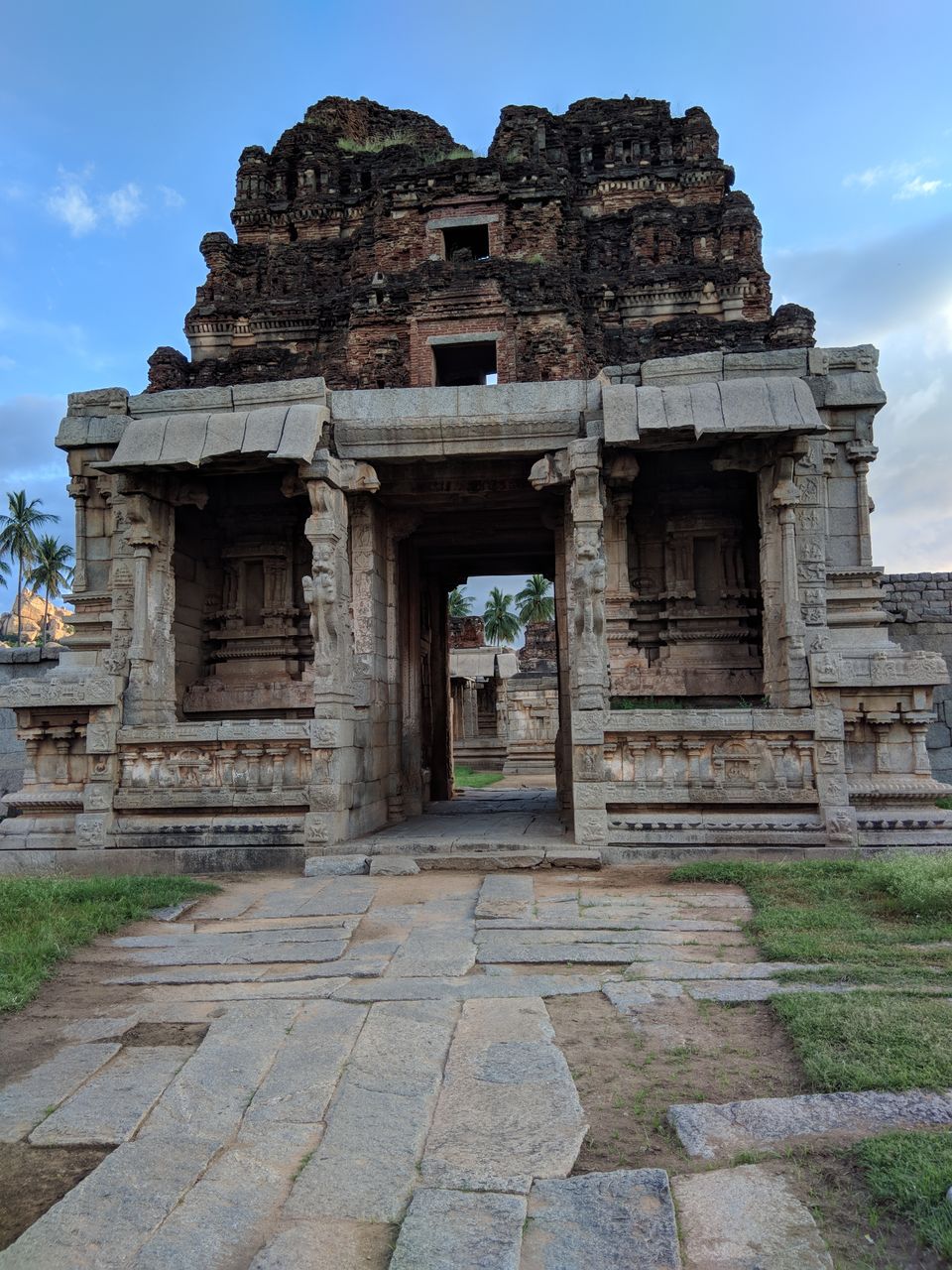 Photo of Hampi: A Journey Back In Time 10/72 by Indian explorer
