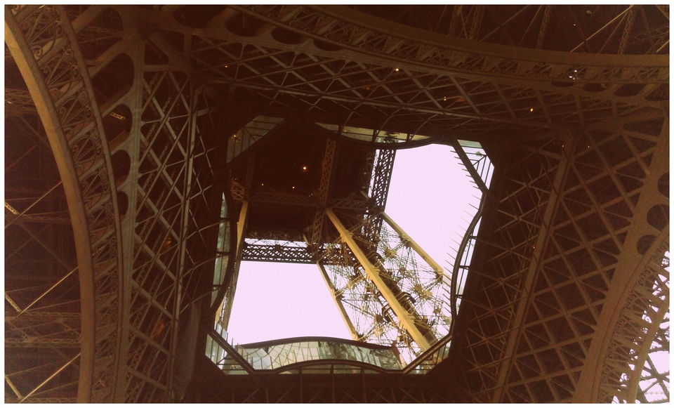 Photo of Paris, je t’aime: Eiffel - the symbol of love 2/8 by Imroz Ali