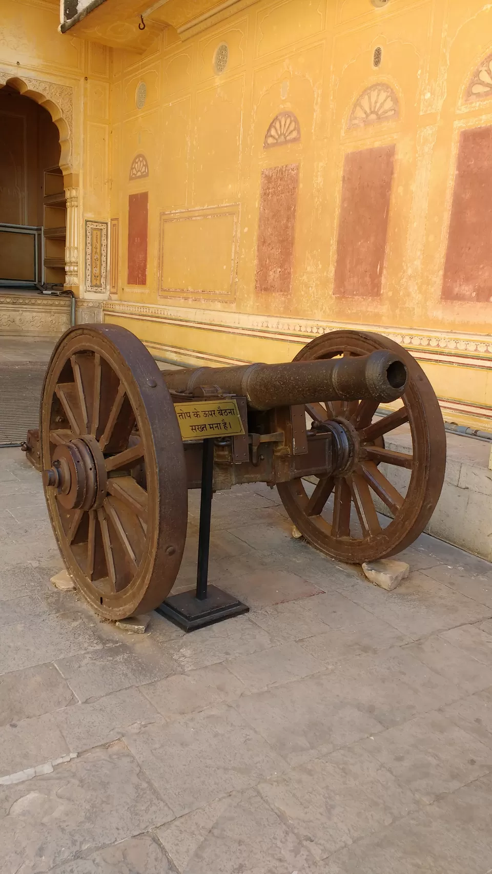 Photo of Nahargarh Fort, Jaipur, Rajasthan, India by Sarvjeet B