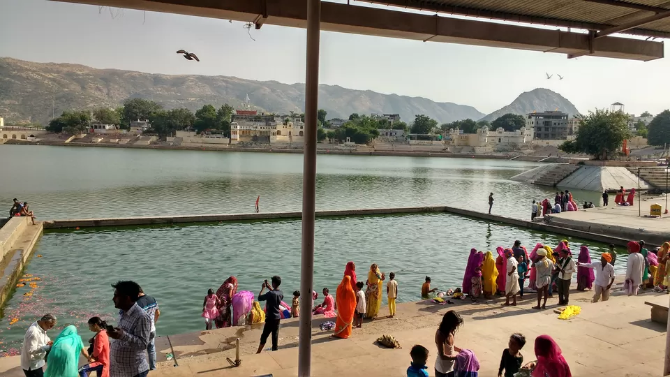 Photo of Pushkar Lake, Pushkar, Rajasthan, India by Sarvjeet B