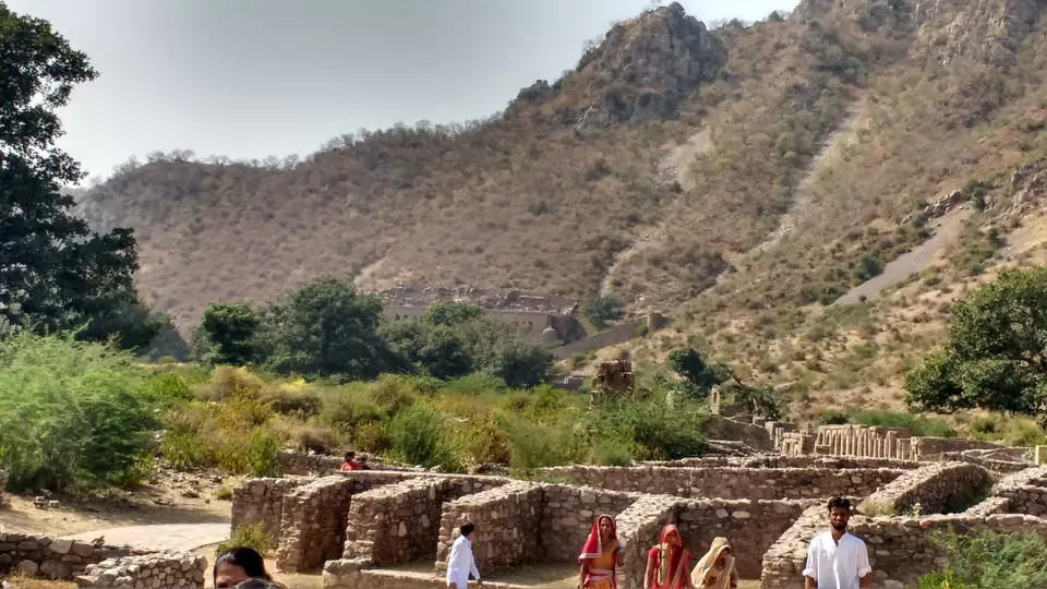 Photo of Bhangarh Fort, Bhangarh, Rajasthan, India by Sarvjeet B