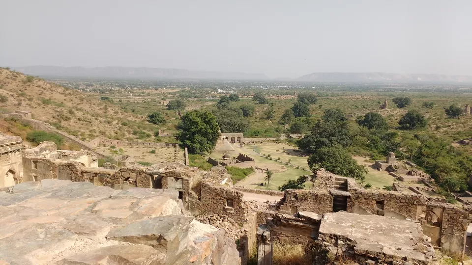 Photo of Bhangarh Fort, Bhangarh, Rajasthan, India by Sarvjeet B